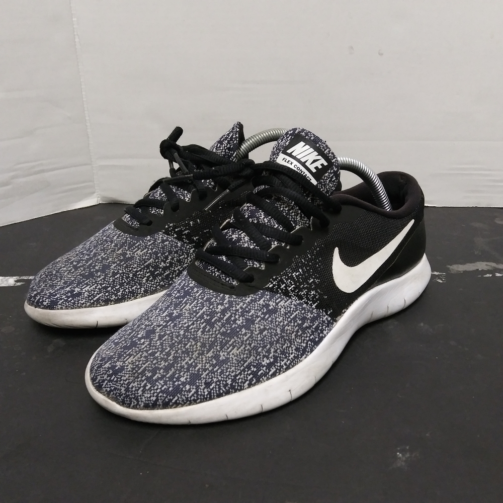 Nike flex contact sz 8.5